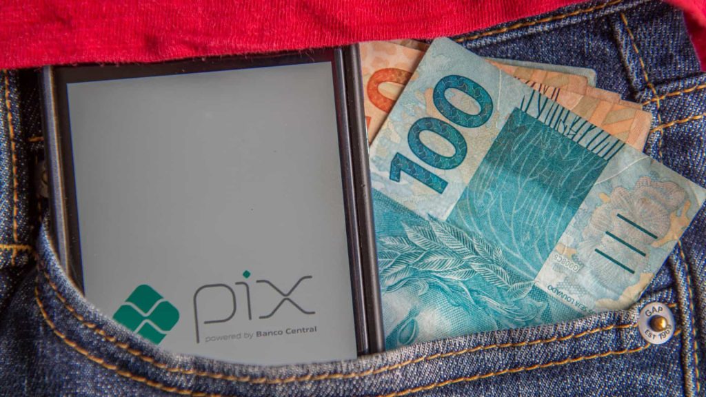 Quase metade dos brasileiros ainda não configurou limites para Pix, diz pesquisa