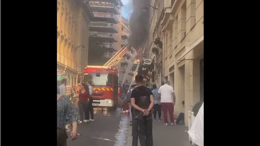 Incêndio em Paris faz uma dezena de feridos, três em estado grave