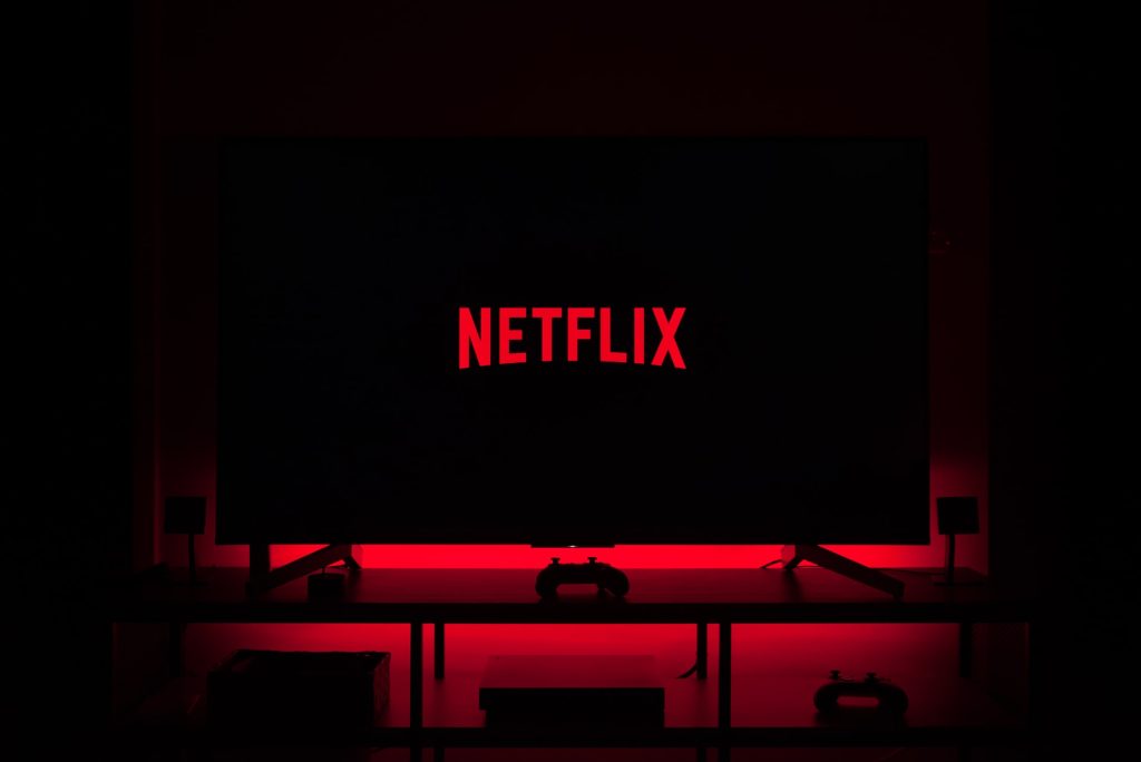 Netflix demite mais de 300 funcionários após perda de assinantes