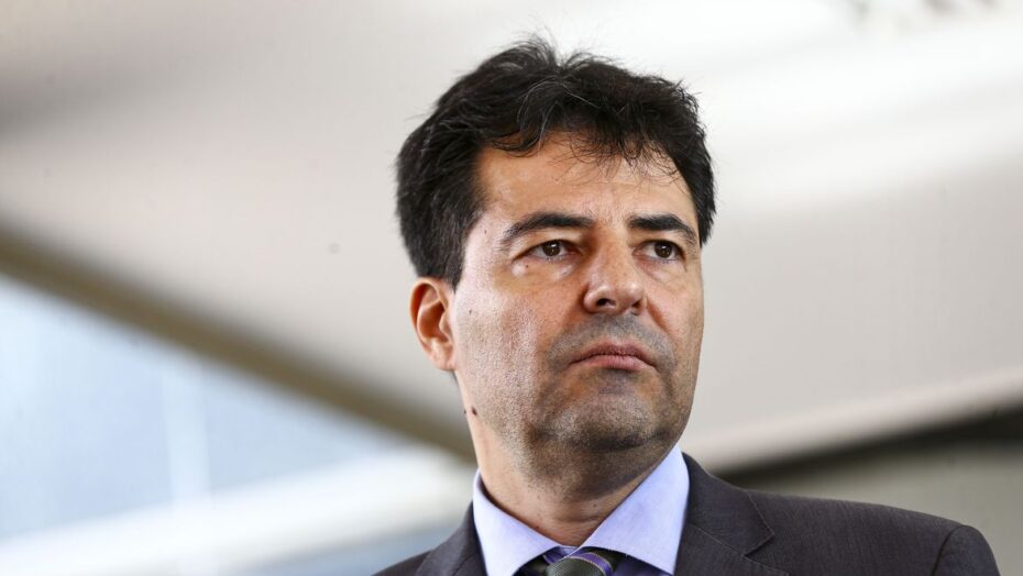 Ministro de Minas e Energia volta a defender privatização da Petrobras