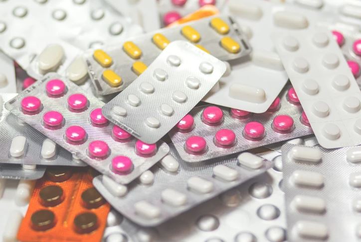 Governo reduz imposto de importação sobre medicamentos com risco de desabastecimento