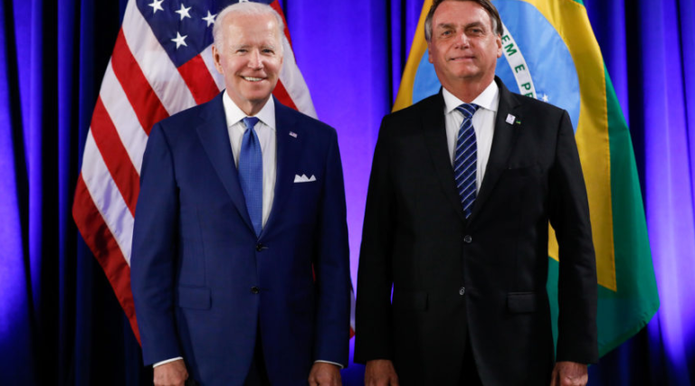 “Posso dizer que estou maravilhado com Biden”, diz Bolsonaro