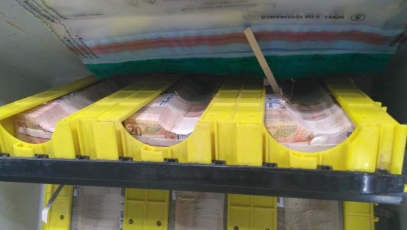 Com destruição de cédulas, ‘novo cangaço’ mira joias em bancos e shoppings