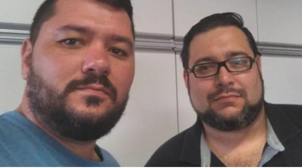 Comerciante descobre que irmão perdido há 30 anos é seu funcionário