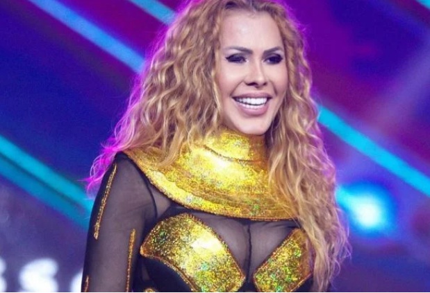 Fã de Joelma ganha sorteio, mas é destratado pela cantora em show