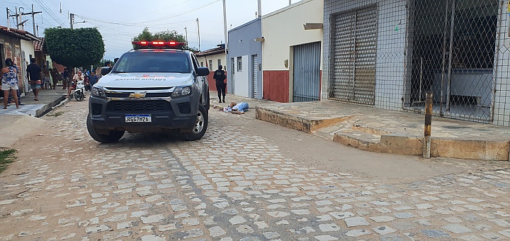 Popular é morto a tiros na Favela do Fio