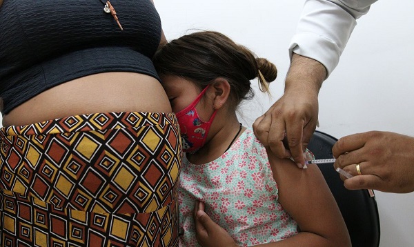 Covid: São Gonçalo inicia vacinação em crianças de 3 e 4 anos de idade