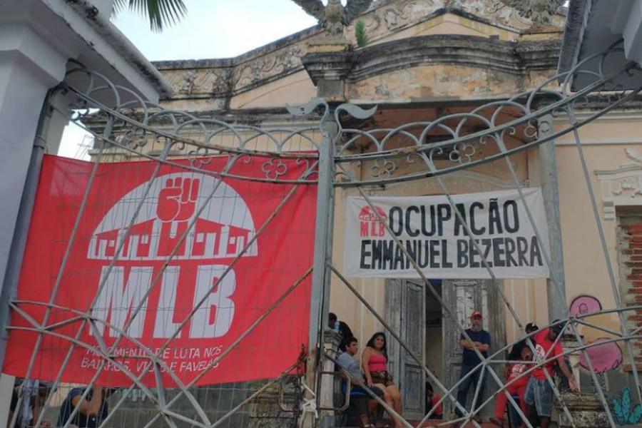 Famílias de ocupações urbanas perdem tudo e clamam por ajuda; saiba como