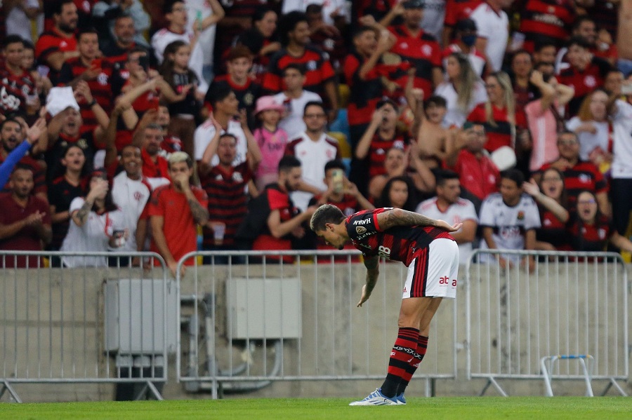 Flamengo massacra o Tolima por 7 a 1 no Macaranã