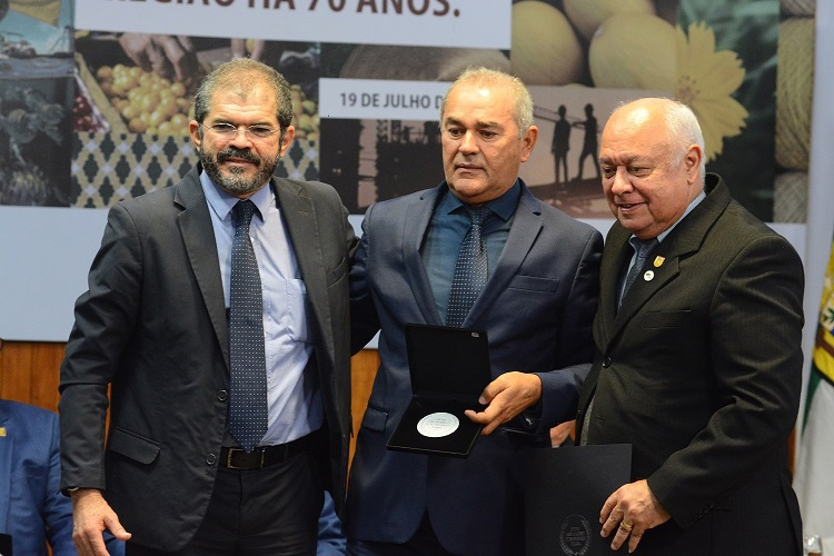 Banco do Nordeste homenageia empresário fundador da Ster Bom