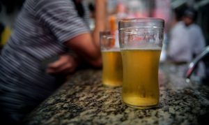 Natal registra aumento de adolescentes que tiveram contato com bebidas alcoólicas em idade escolar