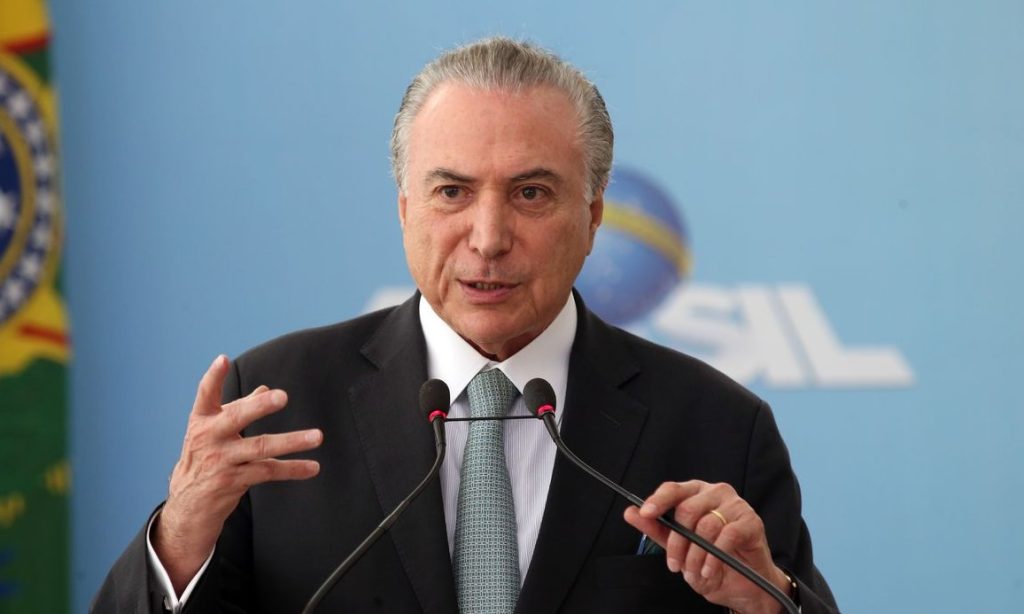 Temer diz que Dilma é “honestíssima” e que não “participou de golpe coisa nenhuma”