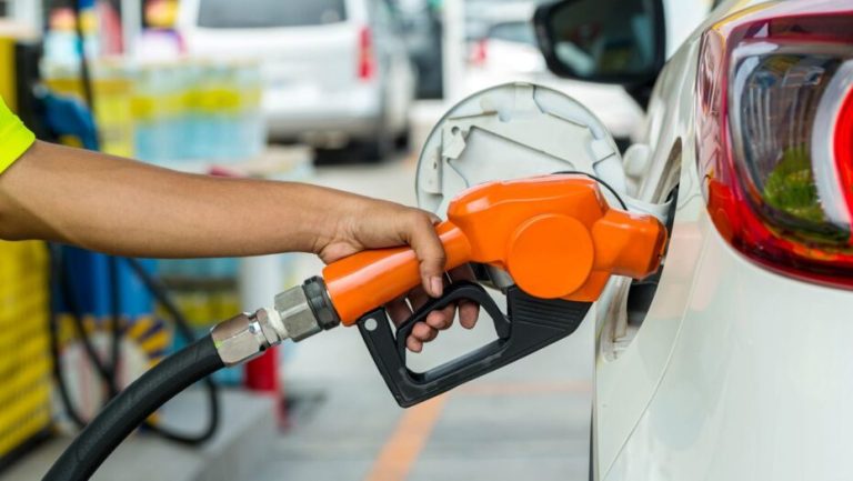 Litro da gasolina no RN deve cair a R$ 6,13, estima Ministério das Minas e Energia
