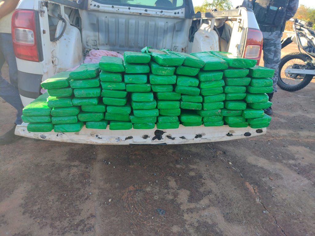 Homem é preso no Piauí com 76kg de maconha que seria comercializada em Caicó; Entrega seria em um posto de combustível