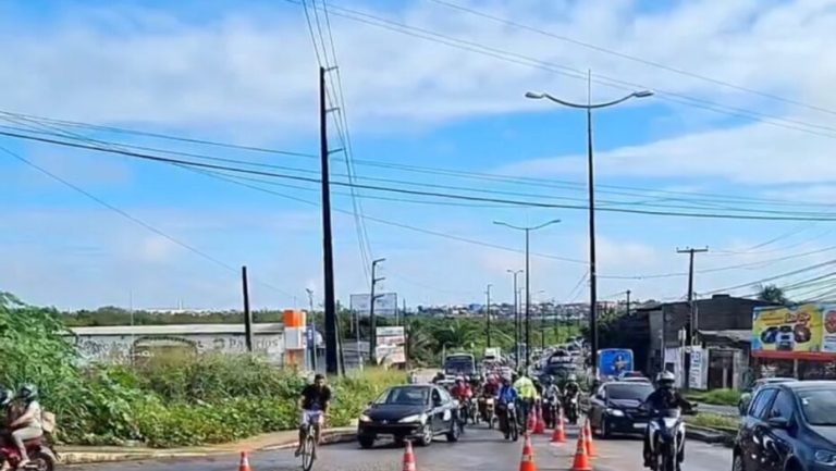 Linhas de ônibus de Natal sofrem atrasos devido às fortes chuvas