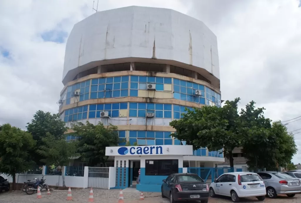 Caern emite nota e desmente comentário de secretario afirmando que buracos na capital é de responsabilidade da empresa