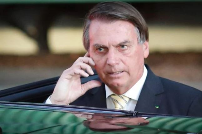 Bolsonaro diz que, se reeleito, nenhum abortista será indicado ao STF