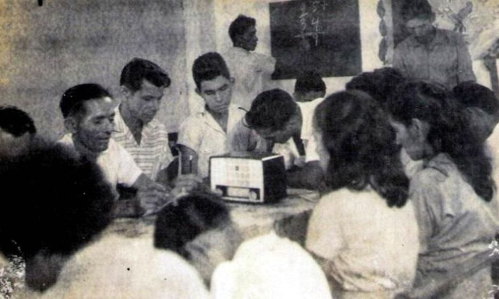 Cem anos do rádio no Brasil: caráter educativo marca história do rádio