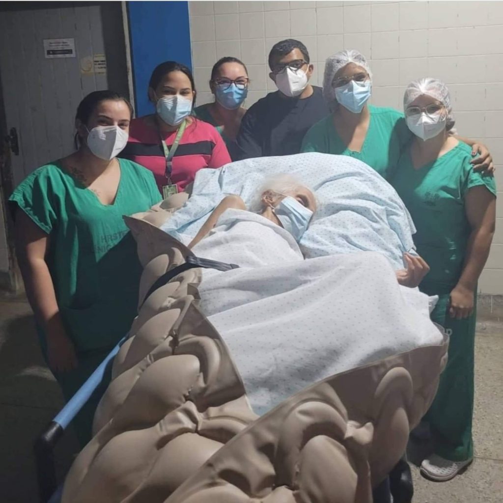 Caicoense de 102 anos de idade vence a Covid-19 e recebe alta no Hospital Regional do Seridó