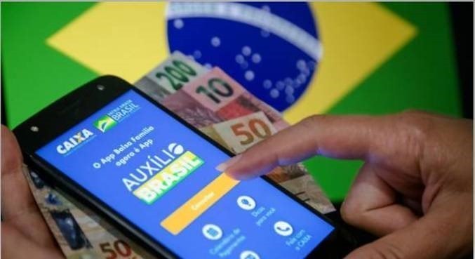 Com aprovação da PEC, Auxílio Brasil de R$ 600 será pago a partir de agosto