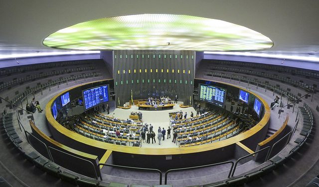 Relator retira da LDO trecho que obriga pagamento das emendas de relator