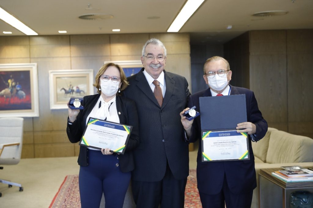 Senadora Zenaide Maia e ex-prefeito Jaime Calado são homenageados pelo TST em Brasília (DF)