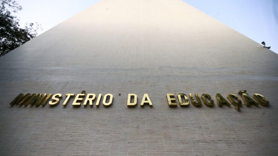 Universidades acusam MEC de atrasar dados do Prouni e atrapalhar as matrículas dos estudantes