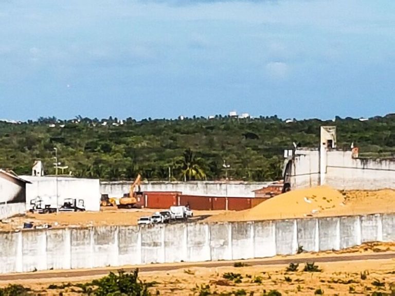 Após tentativa de fuga, detentos causam confusão por causa de almoço no presídio de Alcaçuz