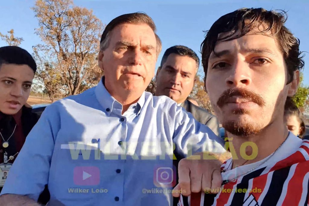 “Amanhã, eu estarei lá. E depois também”, diz youtuber que ofendeu Bolsonaro