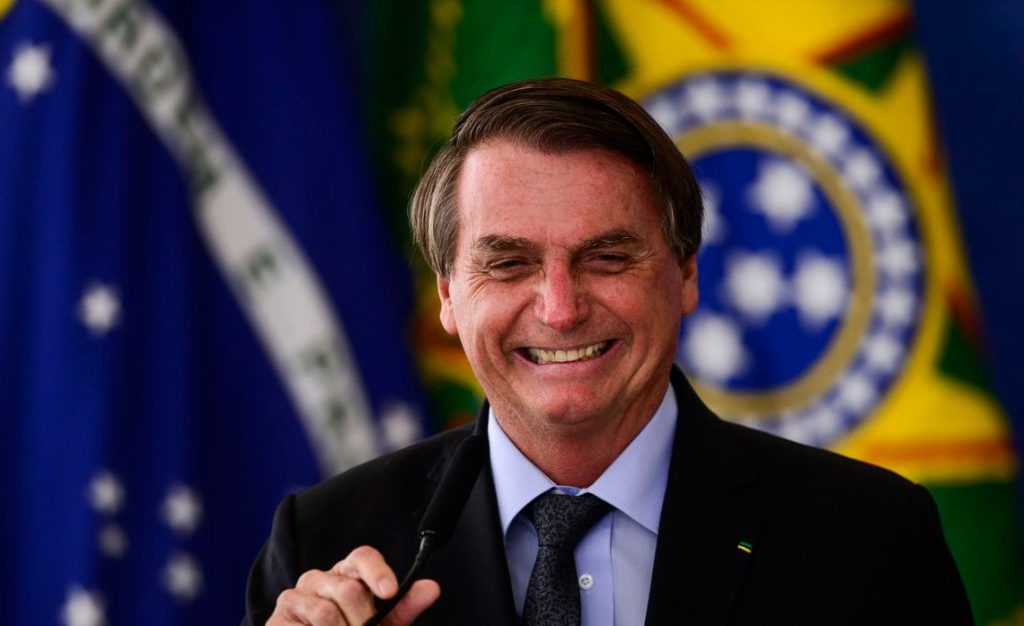 Bolsonaro vai diminuir o valor para tirar a carteira de motorista