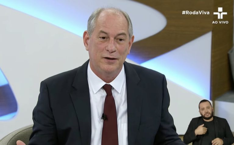Ciro bate boca com jornalista no Roda Vida: “Por que essa hostilidade?”