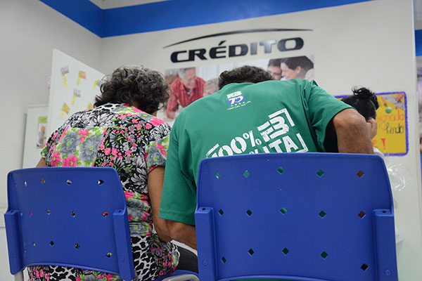Ação inédita da Serasa oferece negociação de dívidas com parcelamento sem juros