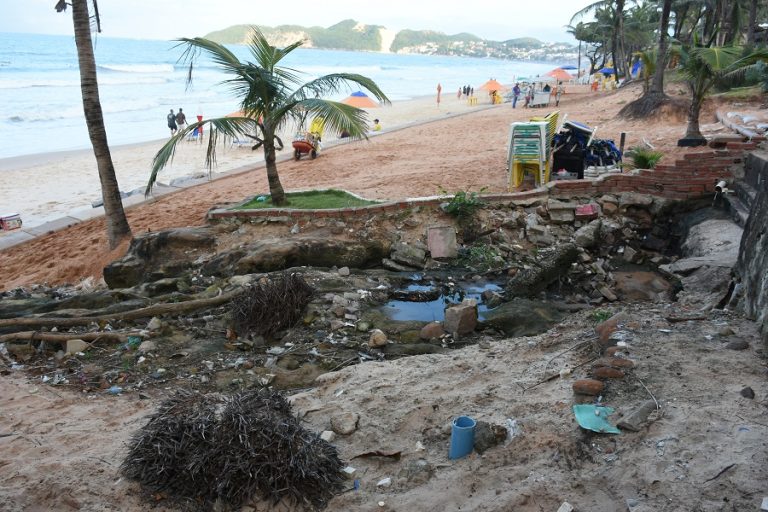 Número de praias impróprias cai na Grande Natal, mas ainda está acima da média