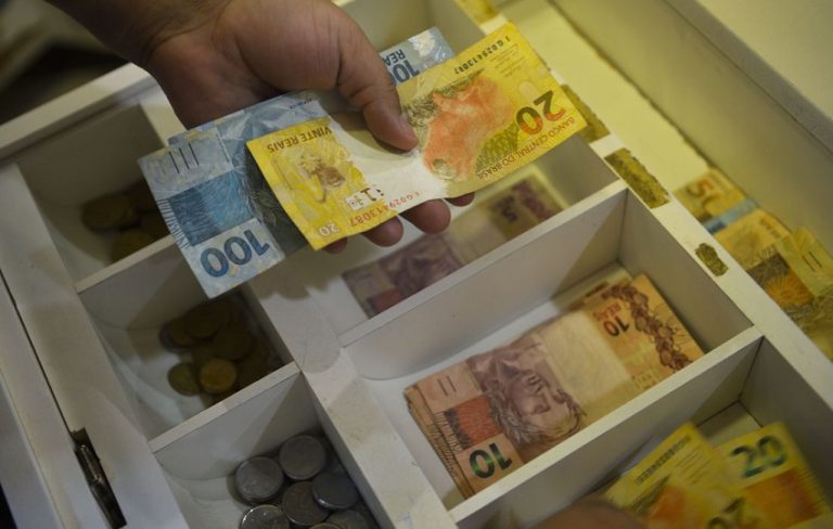 Prejuízos com fraudes no Brasil somaram R$ 336,8 bilhões em 2021