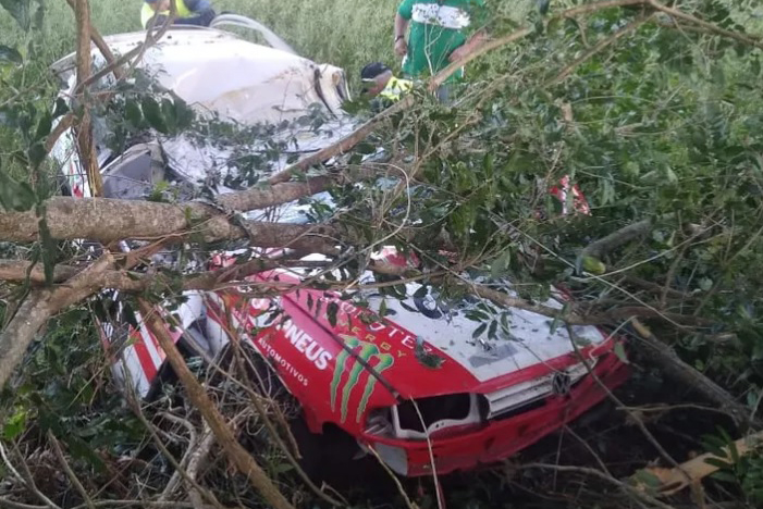 Piloto brasileiro morre após acidente durante competição em Santa Catarina