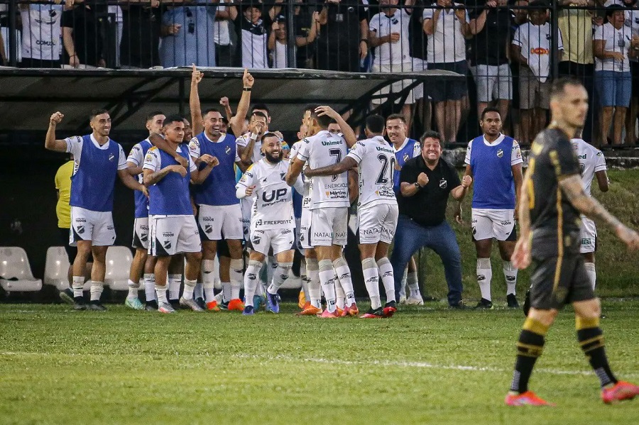 FNF cobra atenção com arbitragem nas Séries C e D