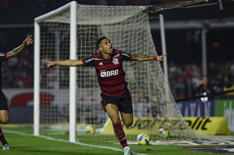 Após vitória contra São Paulo, Flamengo está com um pé na final