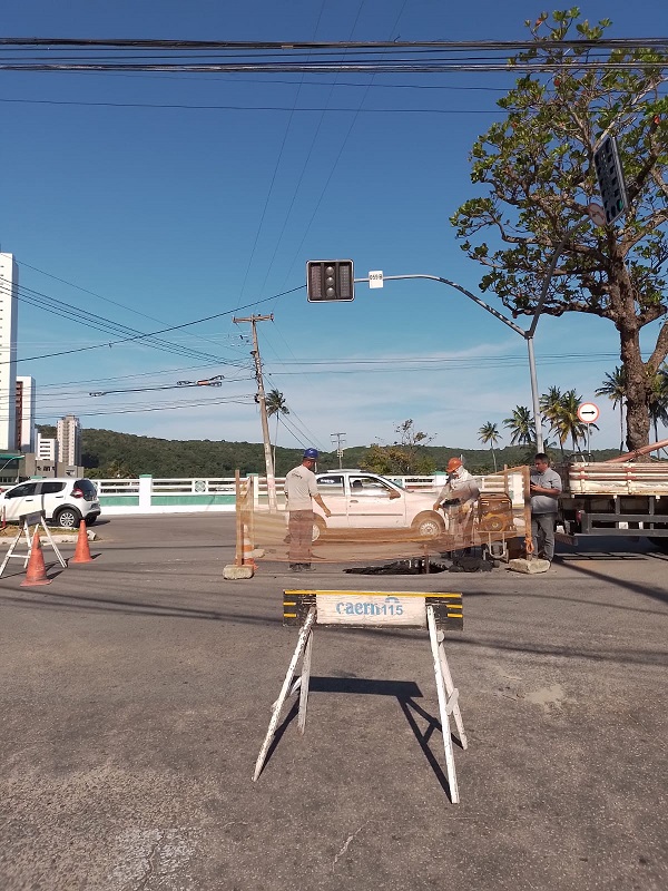 Trecho da Avenida Hermes da Fonseca é parcialmente interditado; entenda