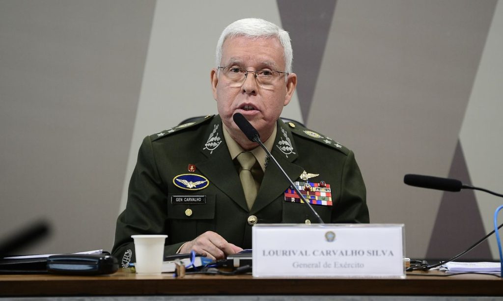 General toma posse como ministro do Superior Tribunal Militar