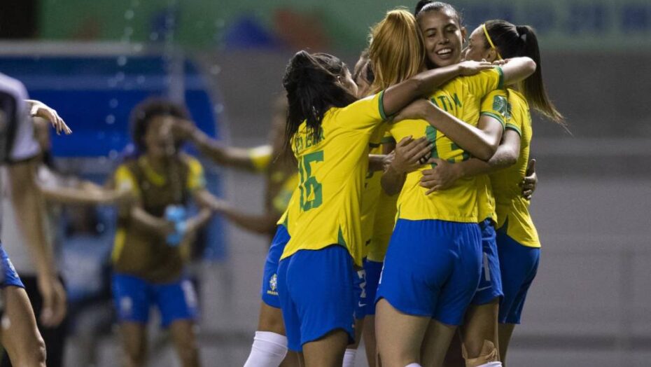 Brasil goleia Costa Rica e se classifica para as quartas de final
