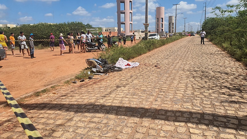Motociclista morre ao ser esmagado por carreta na Estrada da Granja em Mossoró