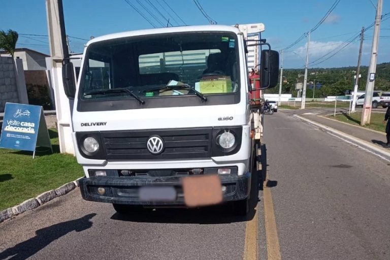 Adolescente é atropelada por caminhão quando tentava atravessar avenida na Grande Natal