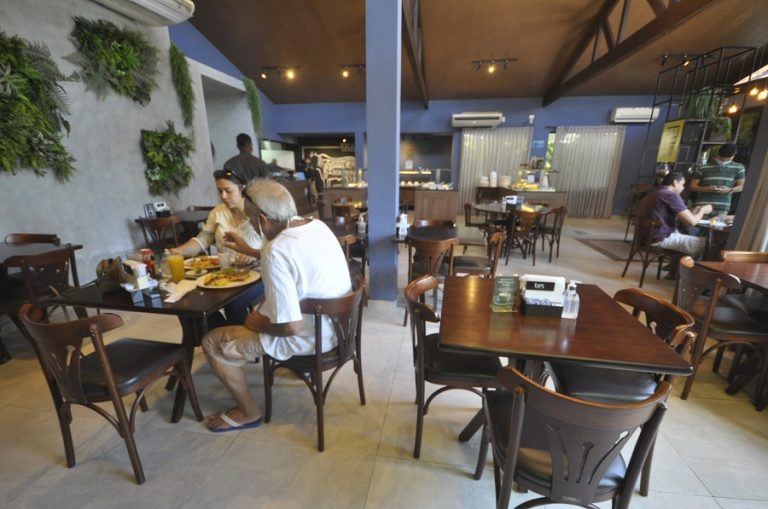 No RN, 41% dos restaurantes e bares fecham junho no vermelho