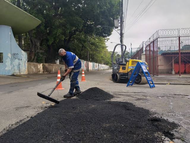 Zona Norte de Natal recebe serviços da Operação Tapa Buracos