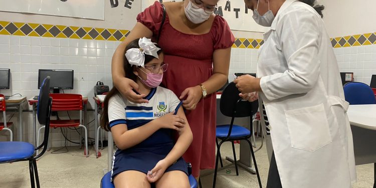 Mossoró está denunciando pais que não vacinam filhos pro conselho tutelar