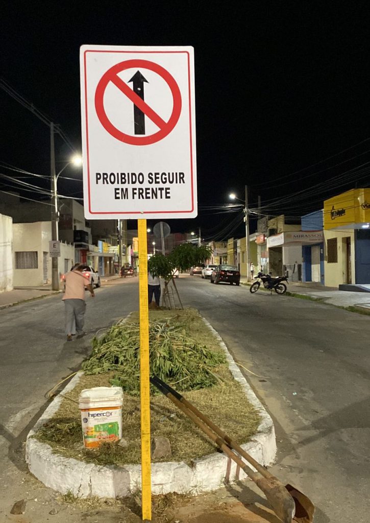 Prefeitura do Assú adere a novo modelo de sinalização de trânsito no centro da cidade