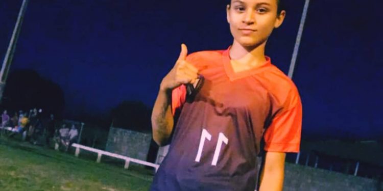 Craque de time feminino da Maísa trabalha, treina e sonha viver do futebol