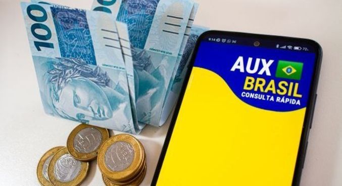 Auxílio Brasil e novos benefícios devem injetar mais de R$ 16 bilhões no comércio