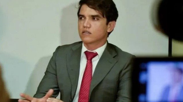 Delegado da PF pediu busca e apreensão contra Aras e Paulo Guedes; Barroso, do STF, negou solicitação feita por Bruno Calandrini