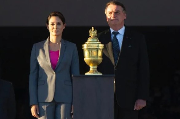 Bolsonaro recebe coração de Dom Pedro I no Palácio do Planalto; Solenidade faz parte das comemorações dos 200 anos da Independência do Brasil